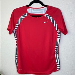 Nike Dri-Fit Women's Workout Tee Medium